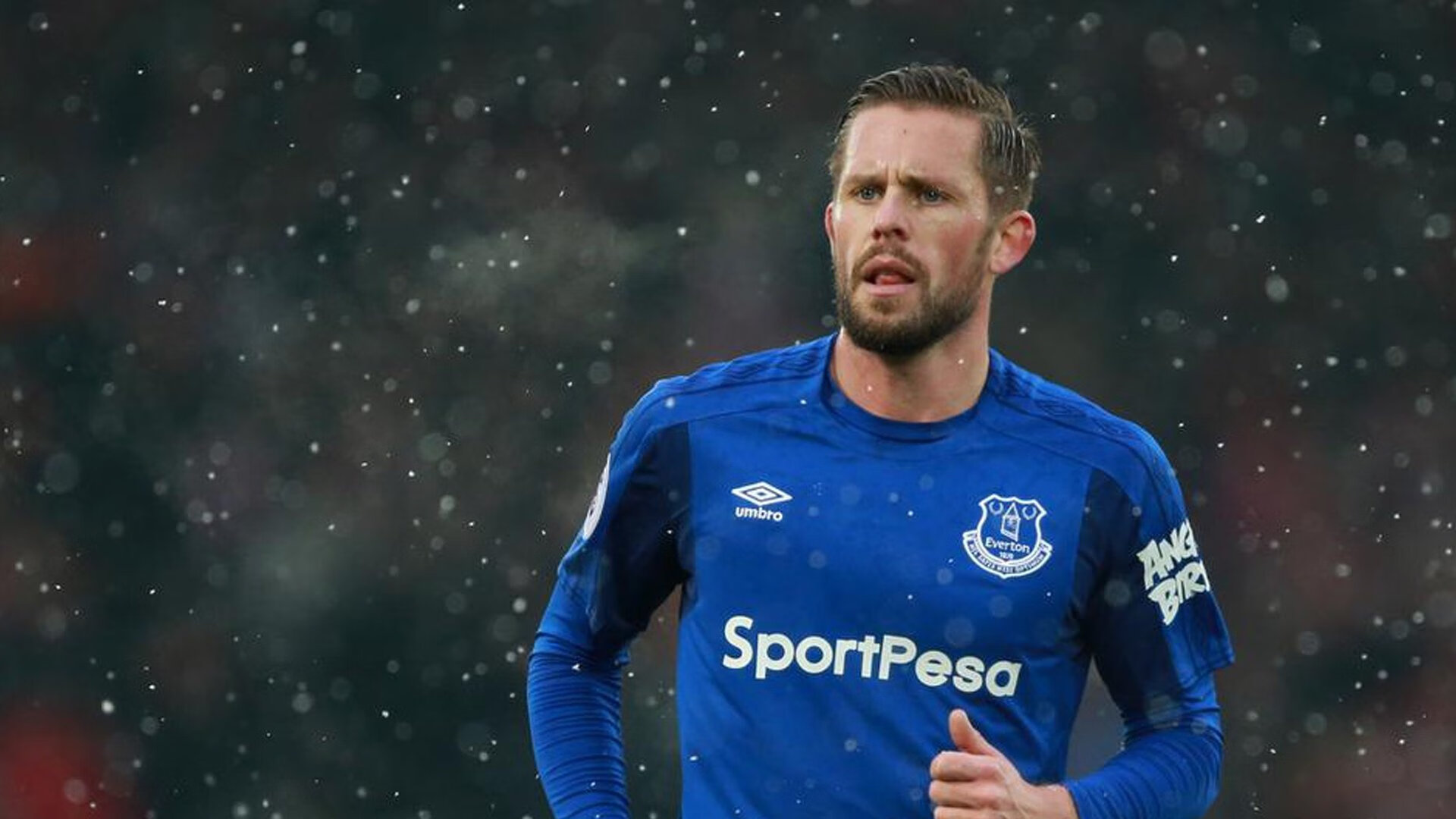 理查兹怒轰热刺双星：呼吁弗兰克封杀，16万周薪大佬遭炮轰，理查兹拳手